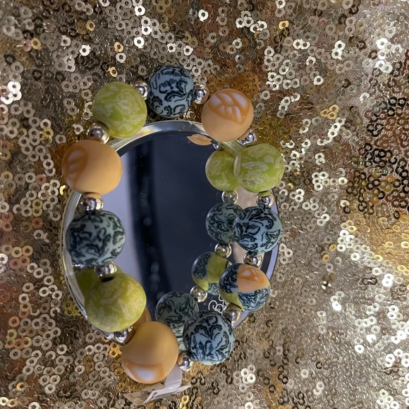 Viva beaded bracelet - Picture 7 of 7